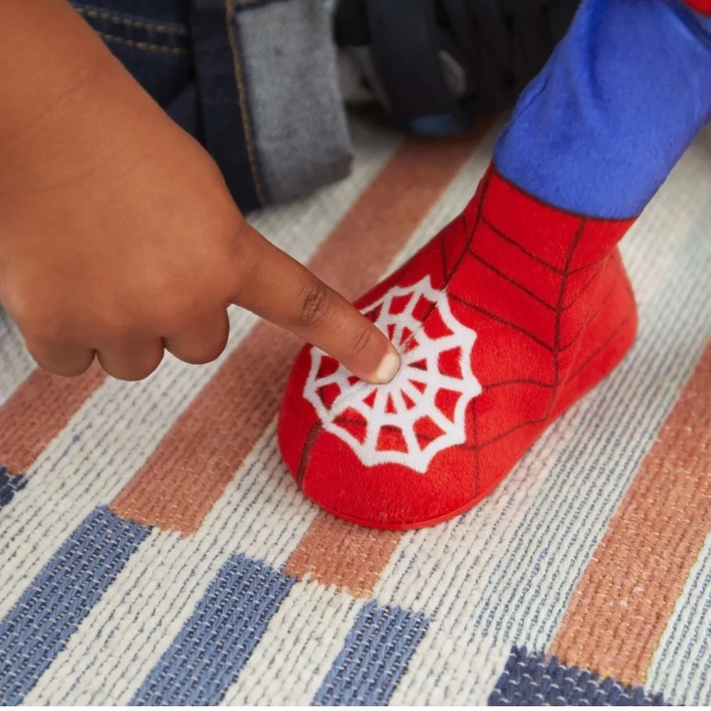 Marvel Spidey and His Amazing Friends Dance, Interactive Plush Toy.  NEW